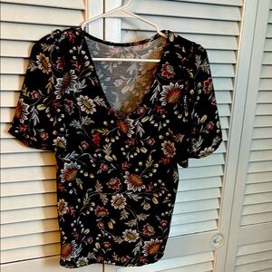 Loft Outlet Floral Black V-Neck Women's Top - Size XS